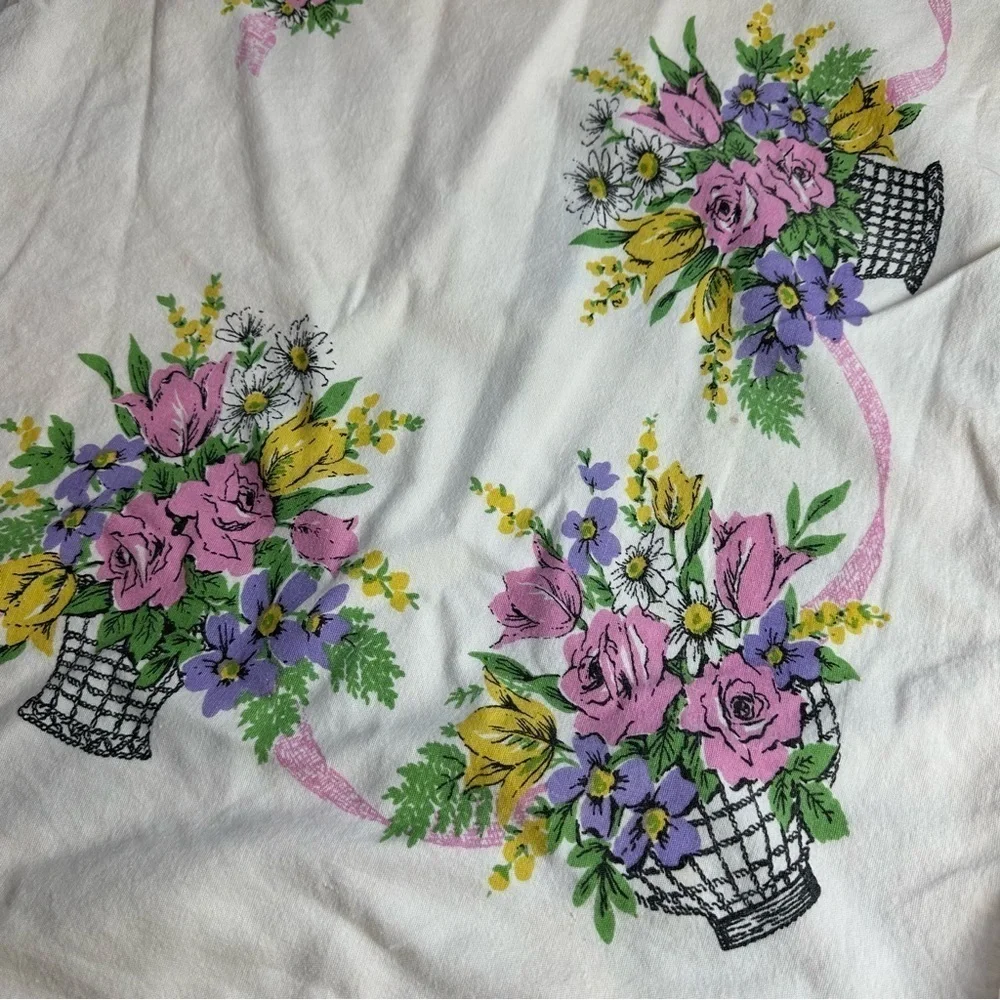 Vintage Flower Basket Tablecloth Bouquet 42 X 51 Rectangle Farmhouse Easter